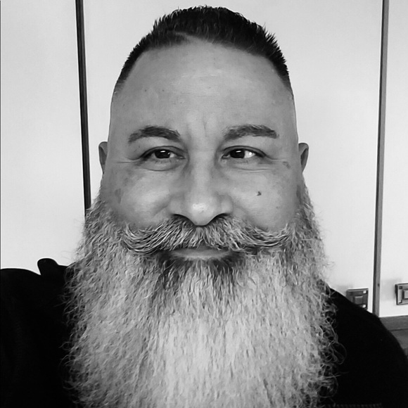 Meet your Posher, Luis - Picture 8 of 12